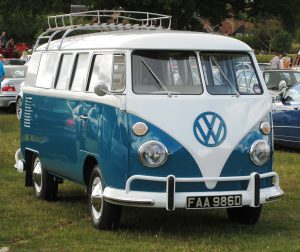 1071px-volkswagen_typ_2_late_split_screen_version_april_1966